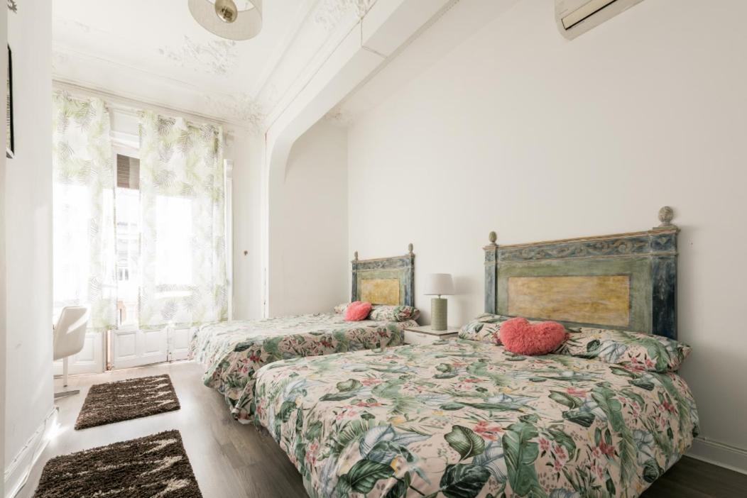 M&F 7 Rooms/7 Bathrooms Over Gran Via Madrid Dış mekan fotoğraf
