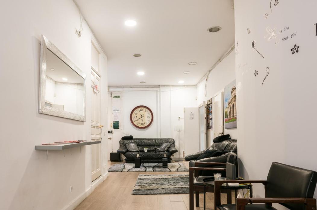 M&F 7 Rooms/7 Bathrooms Over Gran Via Madrid Dış mekan fotoğraf