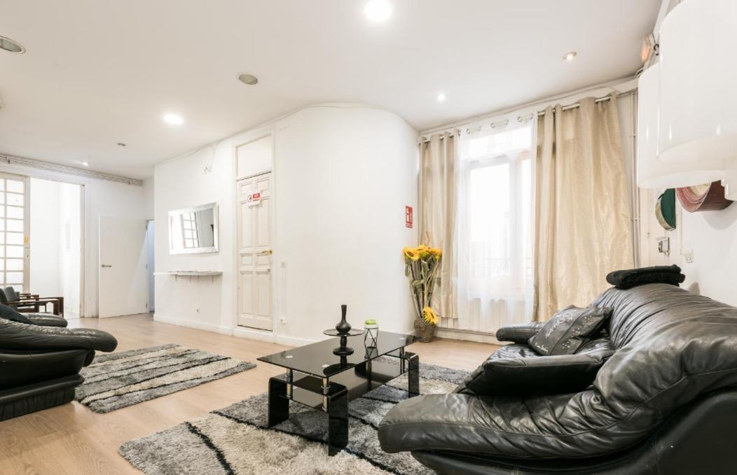 M&F 7 Rooms/7 Bathrooms Over Gran Via Madrid Dış mekan fotoğraf