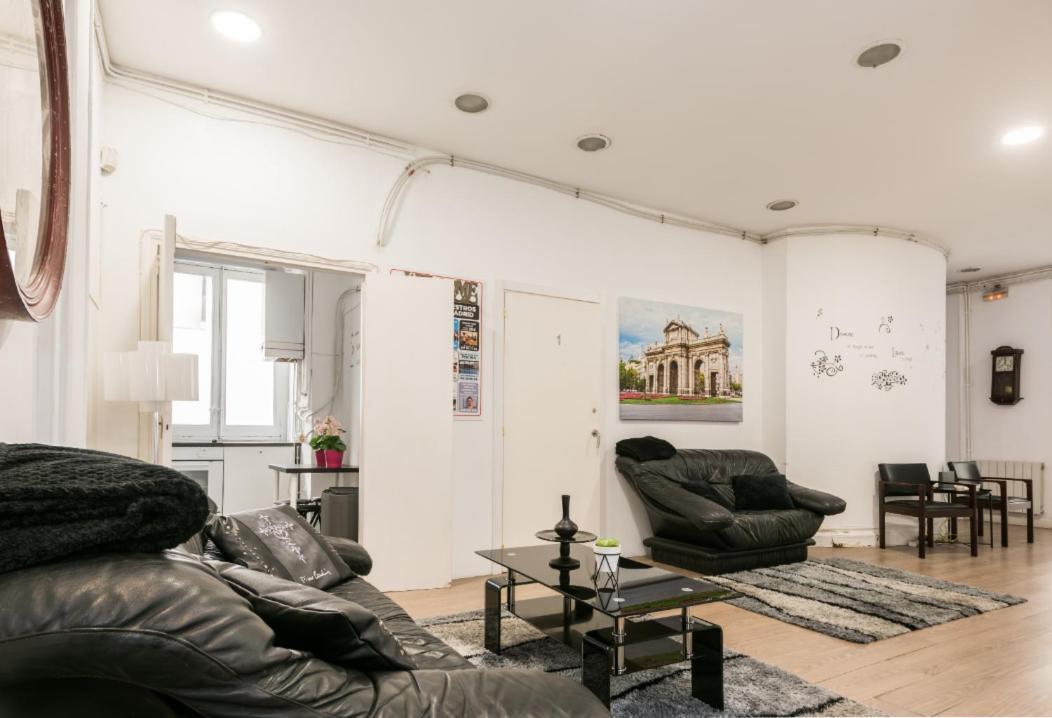 M&F 7 Rooms/7 Bathrooms Over Gran Via Madrid Dış mekan fotoğraf