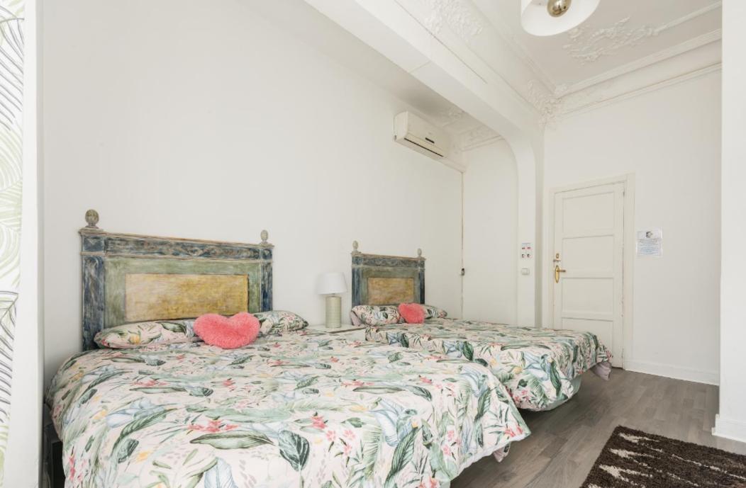 M&F 7 Rooms/7 Bathrooms Over Gran Via Madrid Dış mekan fotoğraf